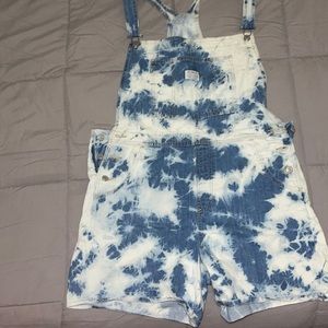 Levi’s Shortalls